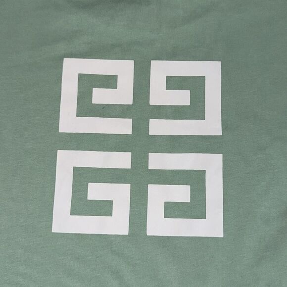 GIVENCHY LOGO TSHIRT 6Y - Picture 7 of 8